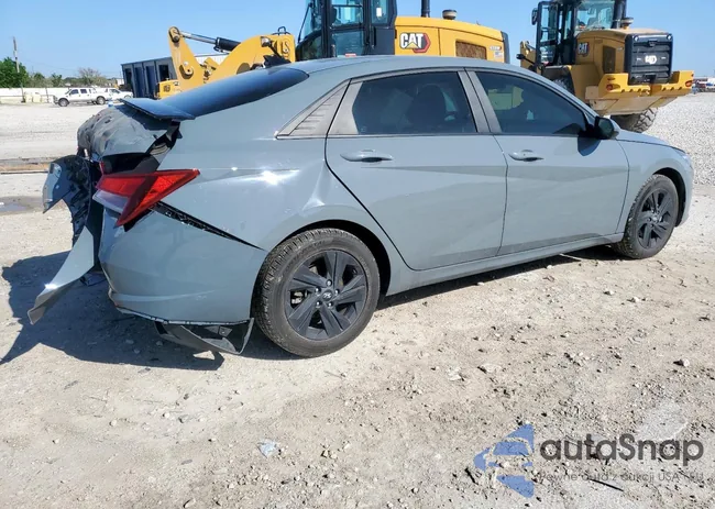 KMHLS4AG4NU217170: 51931755