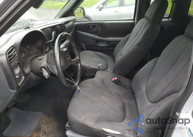 1GTCS19H838287924: 49312744