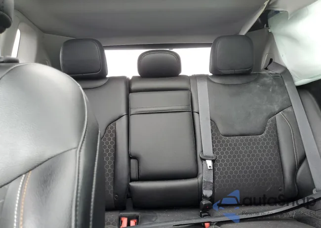 3C4NJDBB9JT114947: 56967075