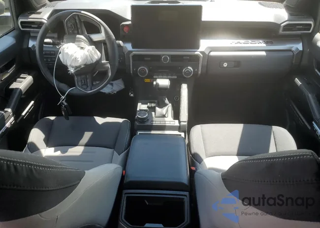 3TMLB5JN8RM050315: 57030155