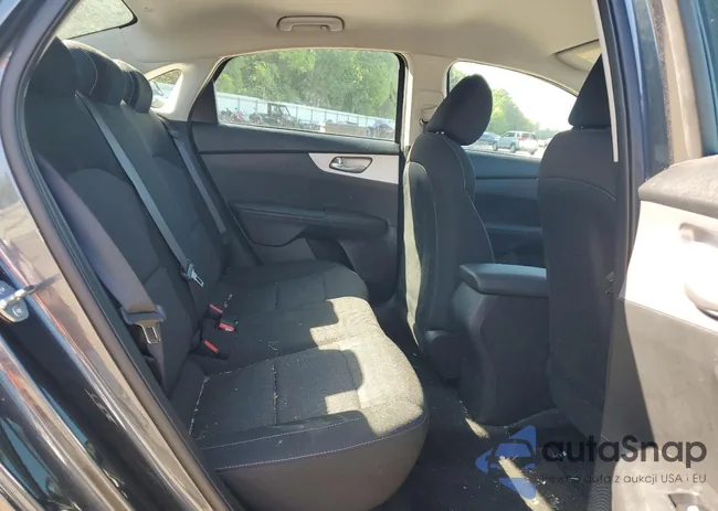 3KPF24AD9RE826654: 56030965