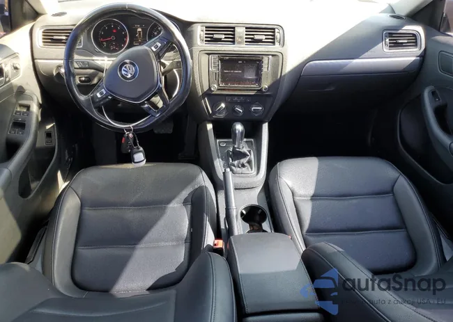 3VWDB7AJXHM393085: 57829795