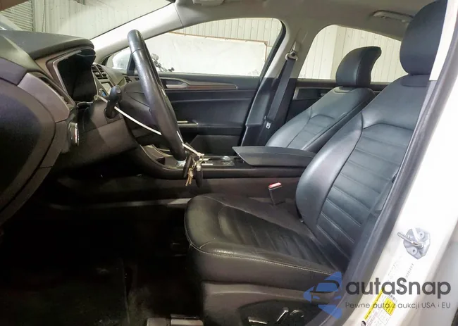 3FA6P0LU8JR171705: 54025975