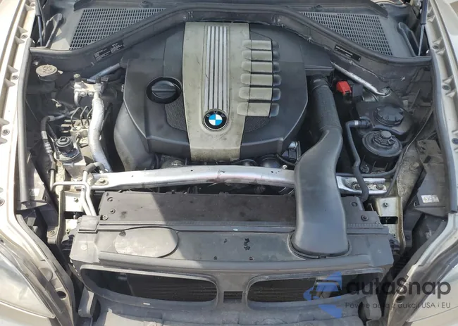 5UXZW0C50CL663843: 57128585