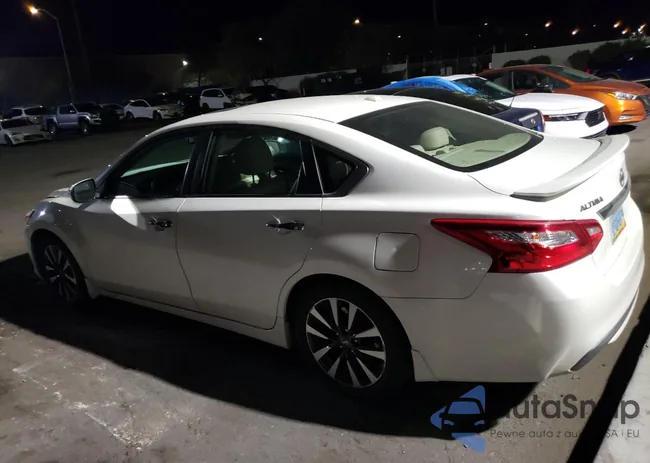 1N4AL3AP6GC211131: 59410065