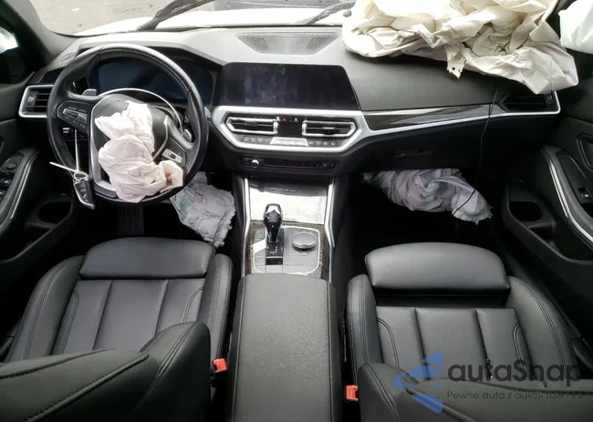 3MW5R7J09L8B28716: 58018745