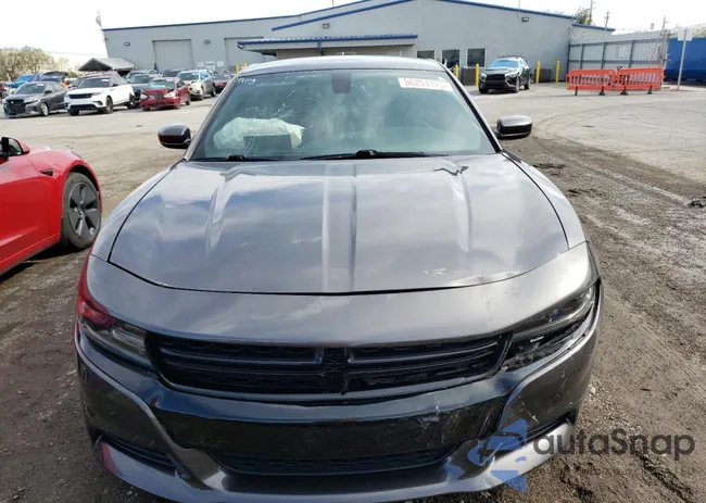 2C3CDXCT2FH731912: 56251175