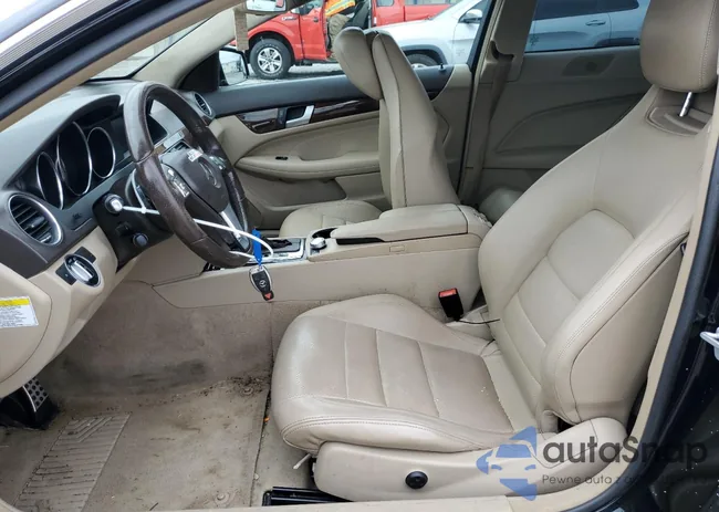 WDDGJ4HB5EG301666: 54687565