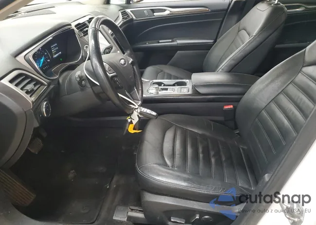 3FA6P0LU9HR410043: 54043225