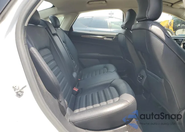 3FA6P0LU4HR409415: 55384405