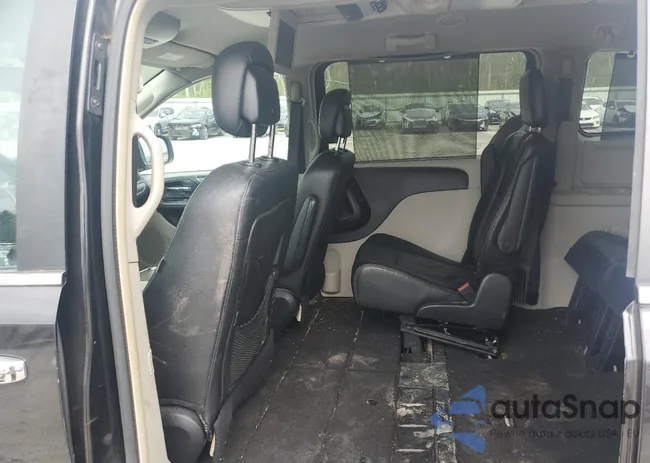 2C4RC1CG8FR521589: 56745595