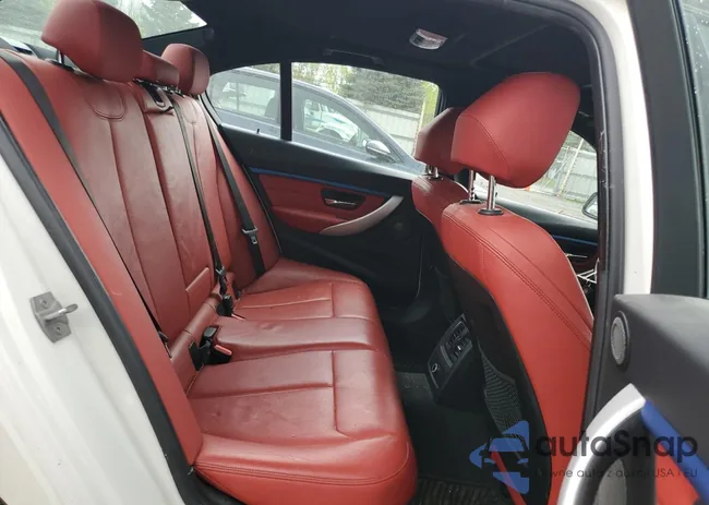 WBA8B7C52JA583211: 55022905