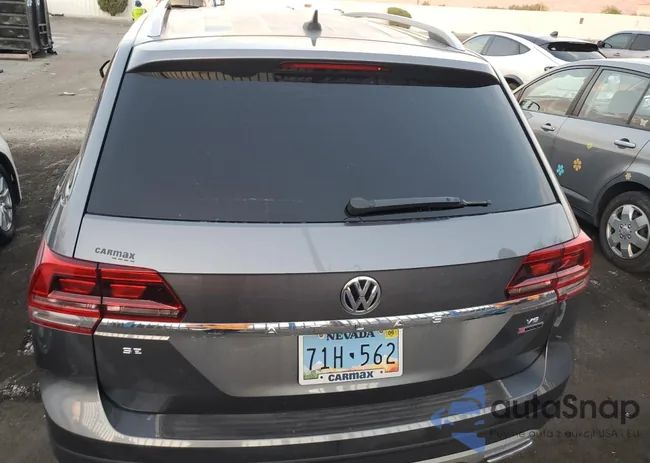 1V2KR2CA7JC538403: 59406555