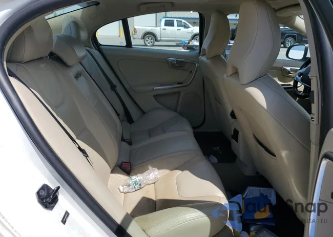 YV1612FH6D2210414: 56641975