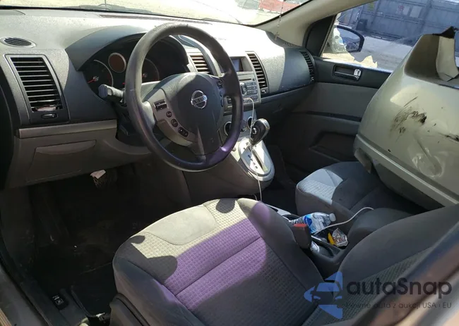 3N1AB61E28L765997: 55693275