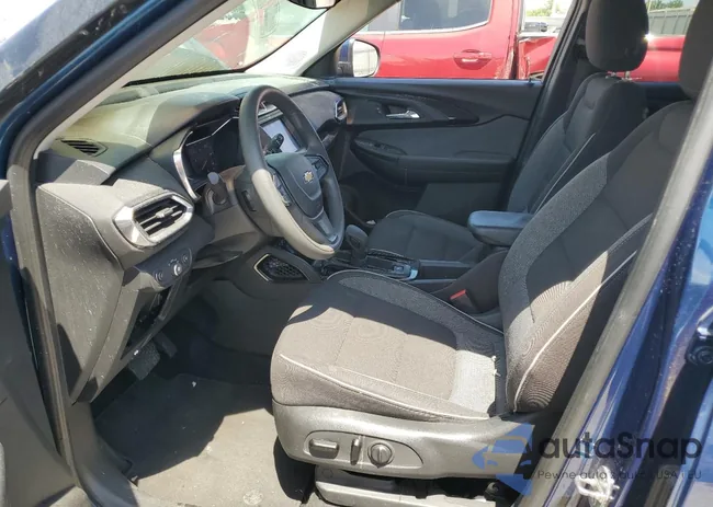 KL79MPS27MB104964: 56745935