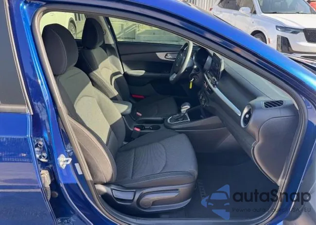 3KPF24AD4NE464503: 57675865