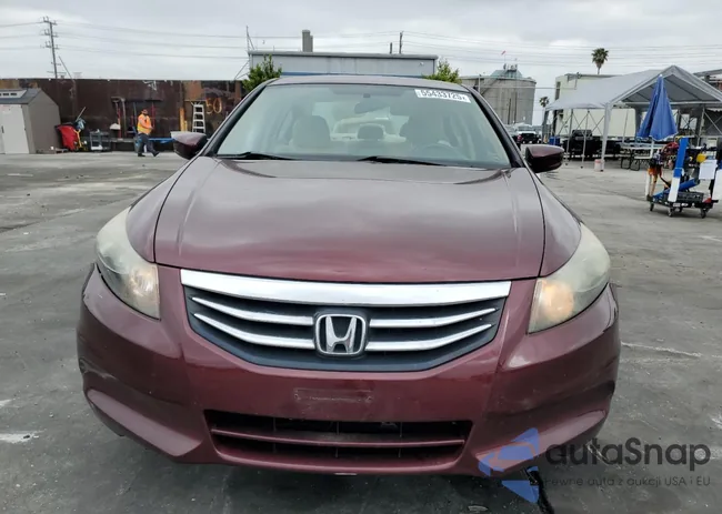 1HGCP2F38BA132282: 55433725