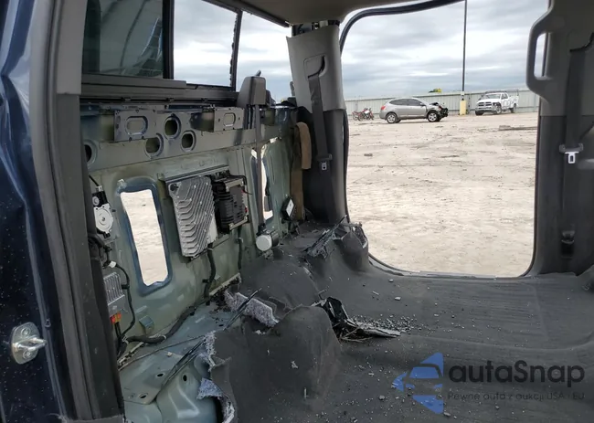 1GT49REY6NF144635: 55658005