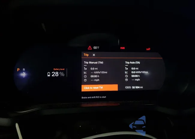 YSMEG3KA1PL152939: 56417455