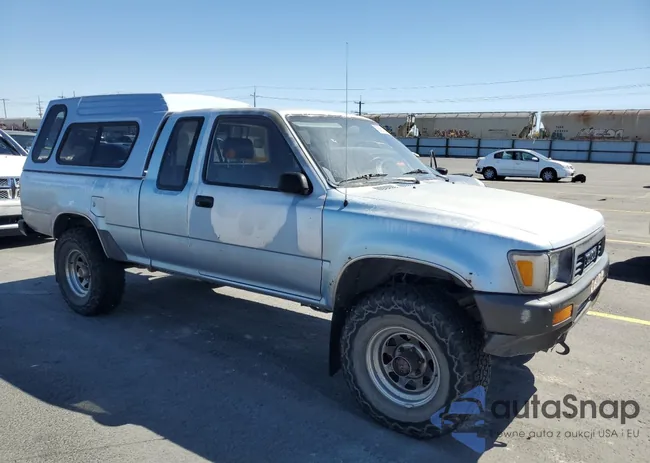 JT4RN13PXM6031833: 58953095