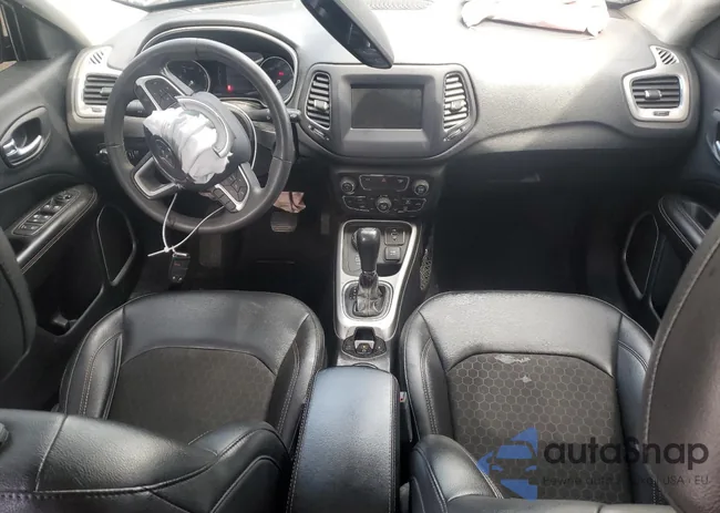 3C4NJDBB5MT599544: 52992425