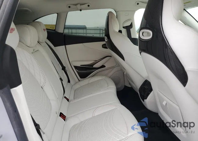 SD7VUJBW6PTV08631: 55610885