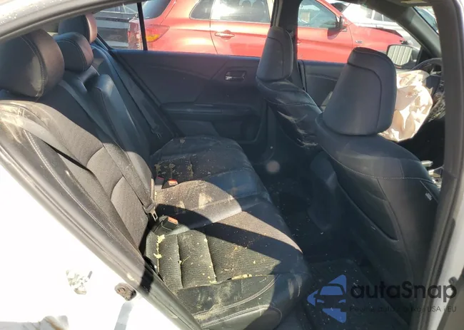 1HGCR2F58GA176088: 58177525