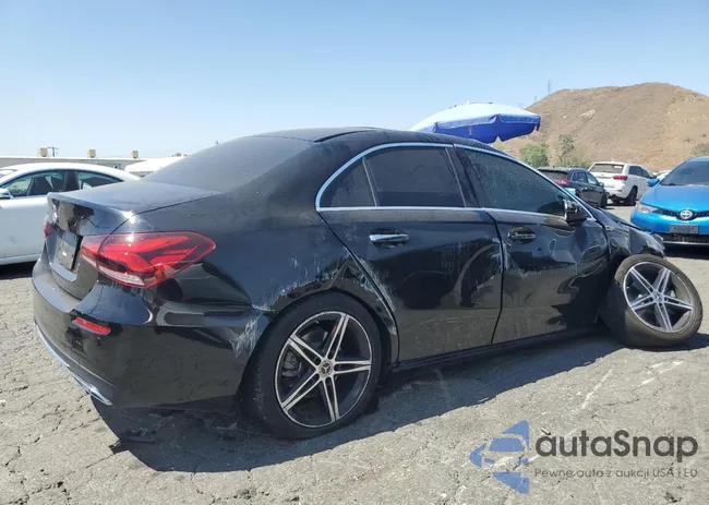 W1K3G4EB7MJ258953: 60780064