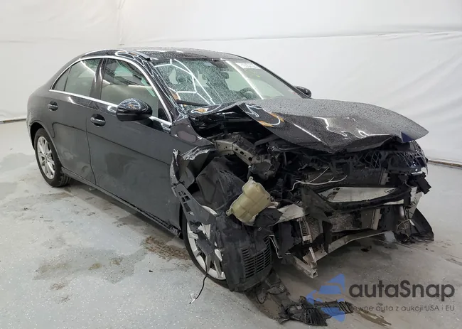 W1K3G4FB6LJ196751: 60940694