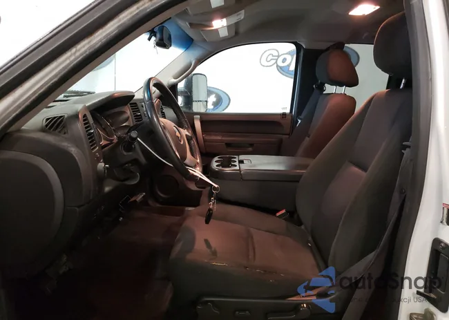 1GC2KXC83BZ180022: 59527824