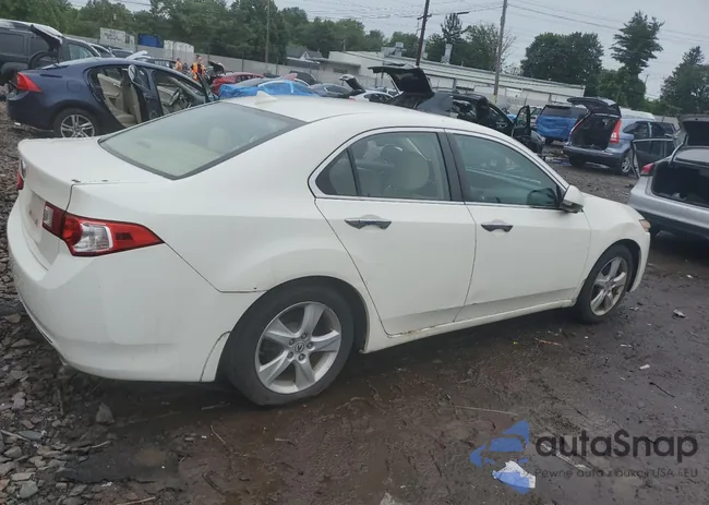 JH4CU2F67AC003064: 60784455