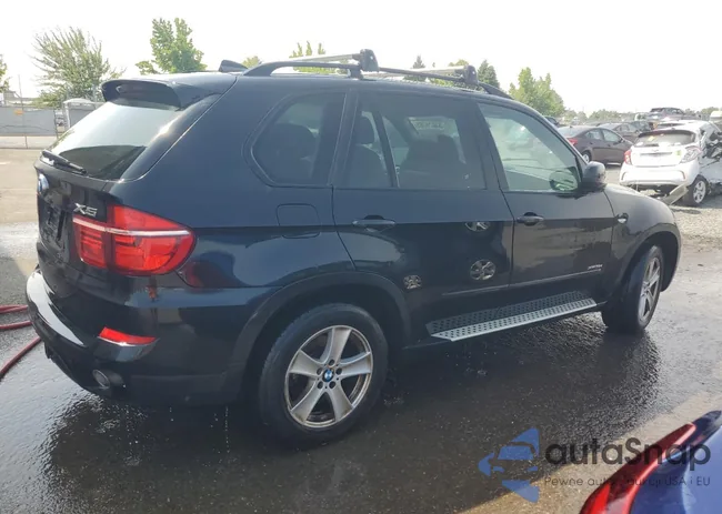 5UXZW0C54CL670228: 53079785