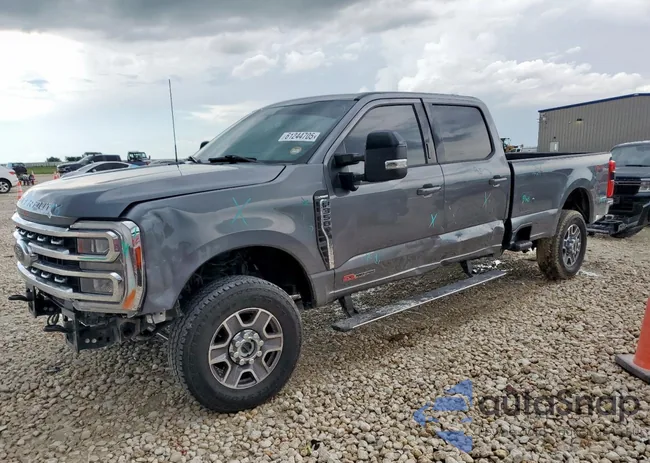 1FT8W3BM0RED03847: 61244705