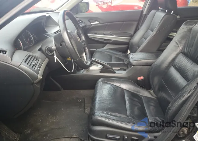 1HGCP26809A048835: 56870555