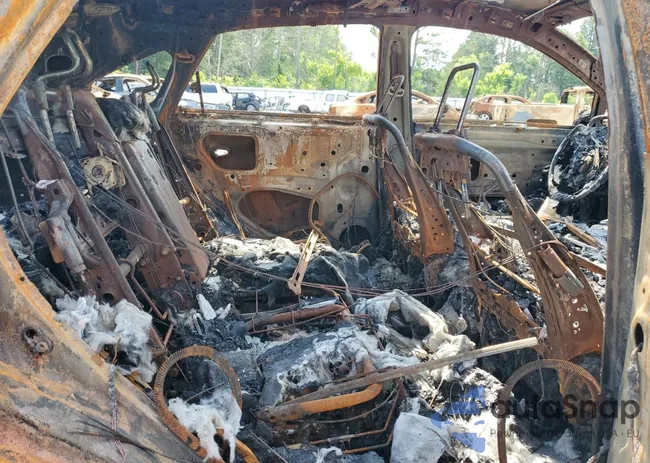 2T2ZK1BA4DC108562: 60496235