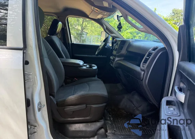 3C7WRTCL8KG690976: 62738165