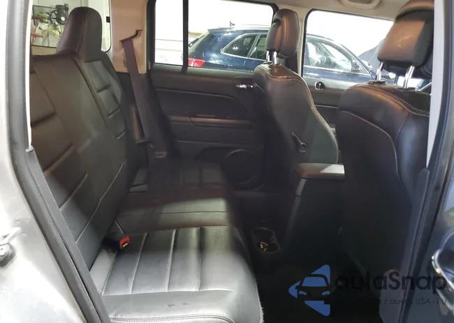 1C4NJPFA8HD211785: 63084895