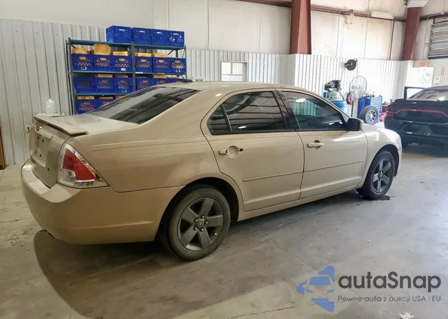 3FAHP07Z47R213925: 61429225