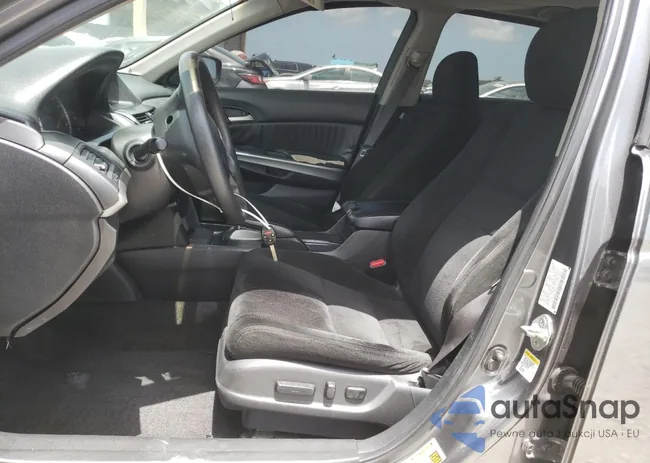 1HGCP26748A030957: 63262665