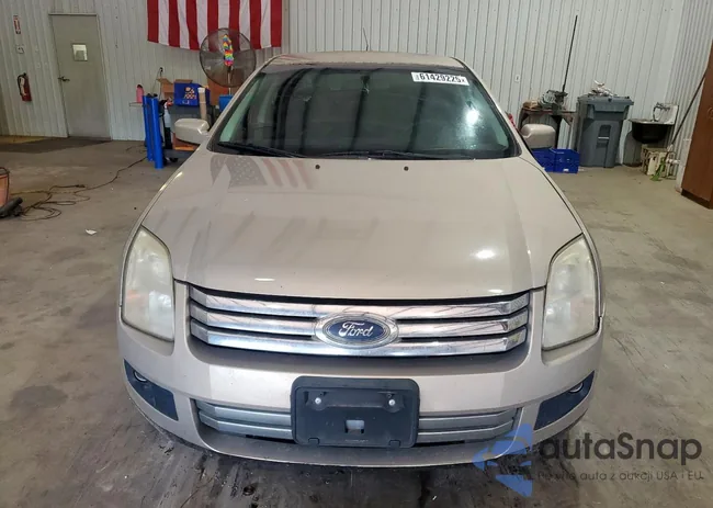 3FAHP07Z47R213925: 61429225