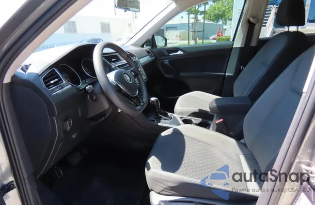 3VV1B7AX2MM125993: 60931505