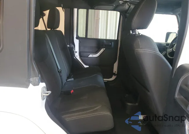 1C4BJWEGXGL310499: 59756015