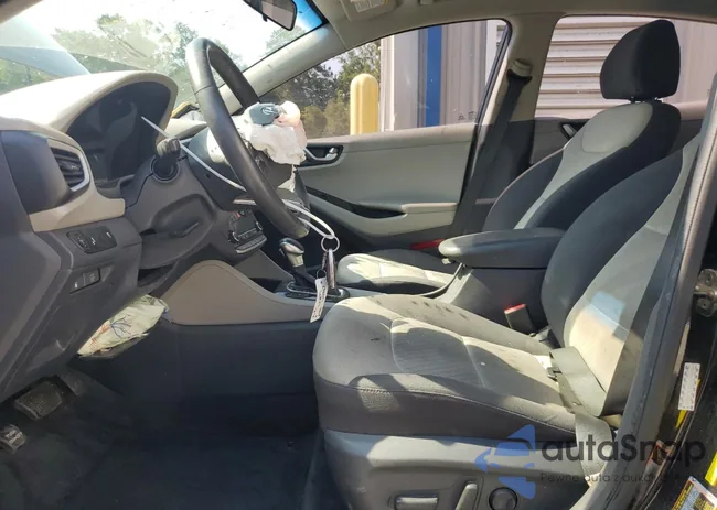 KMHC75LC6HU018000: 62111075