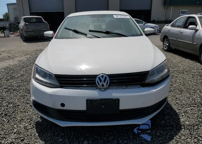 3VWDP7AJ1CM372345: 60143525