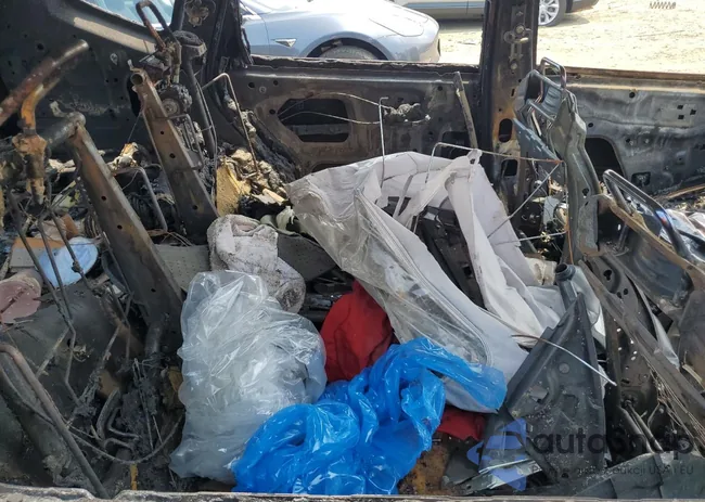 KNMAT2MV5HP529377: 59687365