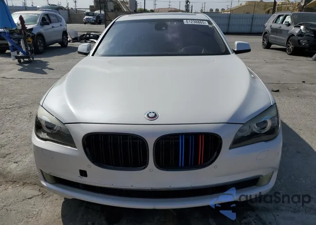 WBAKX8C59BC198053: 61238865