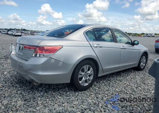 1HGCP2F66BA011096: 62067205