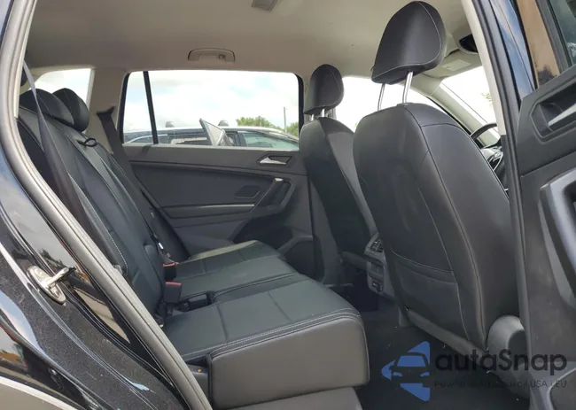 3VV2B7AX2MM138568: 61301115