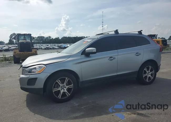 YV4902DZ8B2178173: 60936015